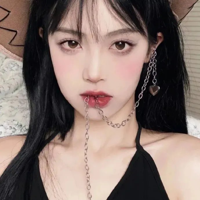 蛇来运转回家过年